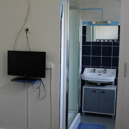 酒店 Le Dervois 代地区蒙蒂耶